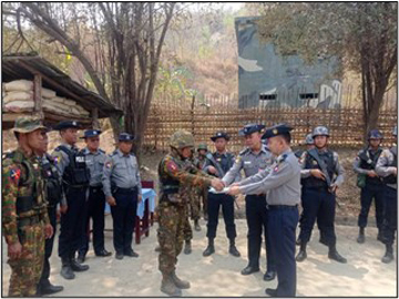 ဒုတိယရဲချုပ်(၁) ရဲဗိုလ်ချုပ် တင်ကိုကိုမှ နေပြည်တော်ကောင်စီနယ်မြေ၊ တပ်ကုန်းမြို့နယ်၊ ကင်းသာစစ်ဆေးရေးဂိတ်၌ လက်နက်၊ ခဲယမ်းများ ဖမ်းဆီးရမိခဲ့သည့် တာဝန်ကျတပ်မတော်သားများနှင့် မြန်မာနိုင်ငံရဲတပ်ဖွဲ့ဝင်များအား သွားရောက်တွေ့ဆုံ၍ ဂုဏ်ပြုဆုငွေများ ပေးအပ်ချီးမြှင့်