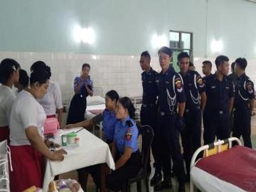 (၇၉)နှစ်မြောက် မြန်မာနိုင်ငံမီးသတ်တပ်ဖွဲ့နေ့ကို ကြိုဆိုဂုဏ်ပြုသောအားဖြင့် တနင်္သာရီတိုင်းဒေသကြီး၊ ထားဝယ်မြို့၊ အမှတ်(၁၂)တပ်မတော်ဆေးရုံ(ကုတင်-၁၀၀)တွင် စုပေါင်းသွေးလှူဒါန်းခြင်းအခမ်းအနား ကျင်းပ