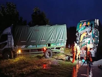 နေပြည်တော်ကောင်စီနယ်မြေ၊ လယ်ဝေးမြို့နယ်၊ ရန်ကုန်-မန္တလေးအမြန်လမ်းမကြီး၌ ရပ်တန့်ထားသည့် မော်တော်ယာဉ်အား အရှိန်မထိန်းနိုင်ဘဲ ဝင်ရောက်တိုက်မိခဲ့မှုကြောင့် အမျိုးသား တစ်ဦး သေဆုံးကာ တစ်ဦး ထိခိုက်ဒဏ်ရာရရှိ