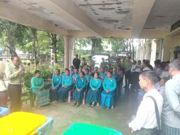 ရန်ကုန်တိုင်းဒေသကြီး၊ အင်းစိန်ခရိုင်၊ လှိုင်သာယာ(အနောက်ပိုင်း)မြို့နယ်၊ အတွင်းပဒံကျေးရွာ၊ အမှတ်(၁၂)အခြေခံပညာအထက်တန်းကျောင်းဝင်းအတွင်း၌ စွန့်ပစ်အမှိုက်များ စနစ်တကျစွန့်ပစ်စေရေး သရုပ်ပြပွဲအခမ်းအနား တက်ရောက် 